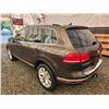 Image 21 : C6F -- 2016 VOLKSWAGEN TOUAREG , BROWN, 171,616 KM