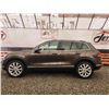 Image 23 : C6F -- 2016 VOLKSWAGEN TOUAREG , BROWN, 171,616 KM