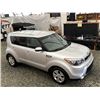 Image 10 : D3 --  2015 KIA SOUL, Silver, 236023 KMS