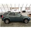 Image 12 : A11 --  2007 SATURN VUE HYBRID, Green, 232977KMS