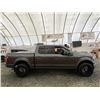 Image 12 : F4 --  2018 FORD F150 SUPERCREW 4X4, Grey, 129956 KM