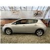 Image 24 : E2 --  2013 NISSAN LEAF S EV, Silver, 148631 KM