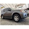 Image 8 : A12 --  2008 NISSAN PATHFINDER S 4X4, Grey, 197102 MILES