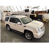 Image 11 : C6D --  2010 CADILLAC ESCALADE LUXURY 4X4, White, 264714 KM