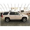 Image 13 : C6D --  2010 CADILLAC ESCALADE LUXURY 4X4, White, 264714 KM