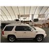 Image 14 : C6D --  2010 CADILLAC ESCALADE LUXURY 4X4, White, 264714 KM