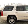 Image 40 : C6D --  2010 CADILLAC ESCALADE LUXURY 4X4, White, 264714 KM