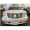 Image 6 : C6D --  2010 CADILLAC ESCALADE LUXURY 4X4, White, 264714 KM