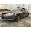 Image 2 : E5 --  2015 CHRYSLER 200 LX, Brown, 186550 KMS