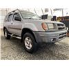 Image 8 : B5 --  2001 NISSAN XTERRA XE 4X4, Silver, 232403 KM