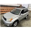 Image 4 : E6 --  2004 TOYOTA RAV 4 AWD, Grey, 232364 KM