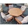 Image 2 : 802 -- VINTAGE DINING ROOM TABLE, CHAIRS, AND SIDE TABLE.