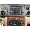 Image 52 : A12E --  2006 JEEP COMMANDER LIMITED AWD, Silver, 308834 KMS