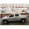 Image 26 : E4 --  2008 HONDA RIDGELINE RTS PICKUP, Silver, 112191 MILES