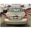 Image 18 : A10 --  2007 NISSAN VERSA S, Silver, 91115 KM   "NO RESERVE"