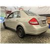 Image 20 : A10 --  2007 NISSAN VERSA S, Silver, 91115 KM   "NO RESERVE"