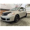Image 2 : A10 --  2007 NISSAN VERSA S, Silver, 91115 KM   "NO RESERVE"