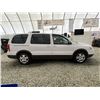 Image 11 : A11 --  2008 PONTIAC MONTANA SV6 , White, 165407 KM  "NO RESERVE"