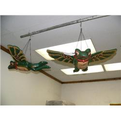 Lot of 2 flying frogs (1)