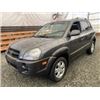 Image 4 : 0E -- 2007 HYUNDAI TUCSON, GREY, 163498 KM, "NO RESERVE" CHARITY