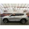 Image 24 : 0ZE -- 2019 HYUNDAI SANTA FE, SILVER, 40077 KM, "NO RESERVE" CHARITY
