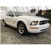 Image 8 : 0B --  2006 FORD MUSTANG , White, 80,010 KM