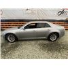 Image 23 : C6G --  2014 CHRYSLER 300C , Grey, 129737 KM