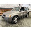 Image 3 : 0Q --  2001 FORD ESCAPE XLT 4X4 , Silver, 54149 KM  "NO RESERVE" CHARITY