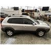Image 13 : 0O --  2007 HYUNDAI TUCSON GL AWD , Grey, 183850 KM  "NO RESERVE" CHARITY