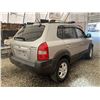 Image 15 : 0O --  2007 HYUNDAI TUCSON GL AWD , Grey, 183850 KM  "NO RESERVE" CHARITY