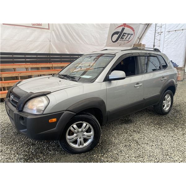 0O --  2007 HYUNDAI TUCSON GL AWD , Grey, 183850 KM  "NO RESERVE" CHARITY