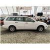 Image 11 : 0S --  2005 FORD FOCUS ZXW, White, 147101 KM, "No Reserve"  Charity