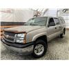 Image 1 : G1 --  2003 CHEVROLET SILVERADO 1500 HEAVY DUTY CREW CAB 4X4, Grey, 242,331 KM