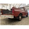 Image 14 : 0ZK --  1985 FORD F150 , Red, 127,834 KM "NO RESERVE"