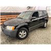 Image 1 : A1 --  2003 FORD ESCAPE XLS AWD , Black, 270717 KM  "NO RESERVE"