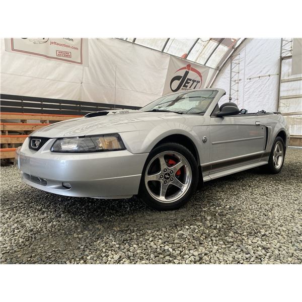 C6N --  2004 FORD MUSTANG GT CONVERTIBLE, Silver, 53726 KM