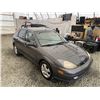 Image 10 : A12J --  2004 FORD FOCUS ZX5, Grey, 227468 KM