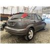 Image 14 : A12J --  2004 FORD FOCUS ZX5, Grey, 227468 KM