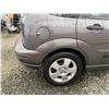 Image 31 : A12J --  2004 FORD FOCUS ZX5, Grey, 227468 KM