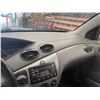 Image 52 : A12J --  2004 FORD FOCUS ZX5, Grey, 227468 KM