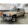 Image 1 : F6P --  2004 GMC SIERRA 2500 DIESEL HEAVY DUTY 4X4, Brown, 203716 KM