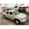 Image 10 : E4 --  2008 HONDA RIDGELINE RTS PICKUP, Silver, 112191 MILES