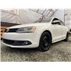 Image 2 : A10 --  2011 VW JETTA SE , White, 299390 KM   "NO RESERVE"