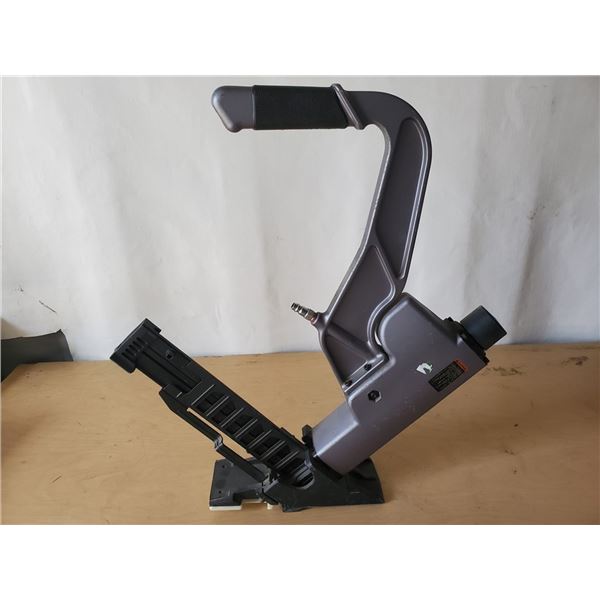 Air Floor Nailer Gun