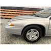 Image 27 : A12P --  1995 CHRYSLER INTREPID, Silver, 174913 KM "NO RESERVE"