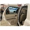 Image 46 : C6 --  2008 FORD ESCAPE HYBRID AWD, White, 177691 KM