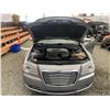 Image 32 : C6G --  2014 CHRYSLER 300C , Grey, 129737 KM