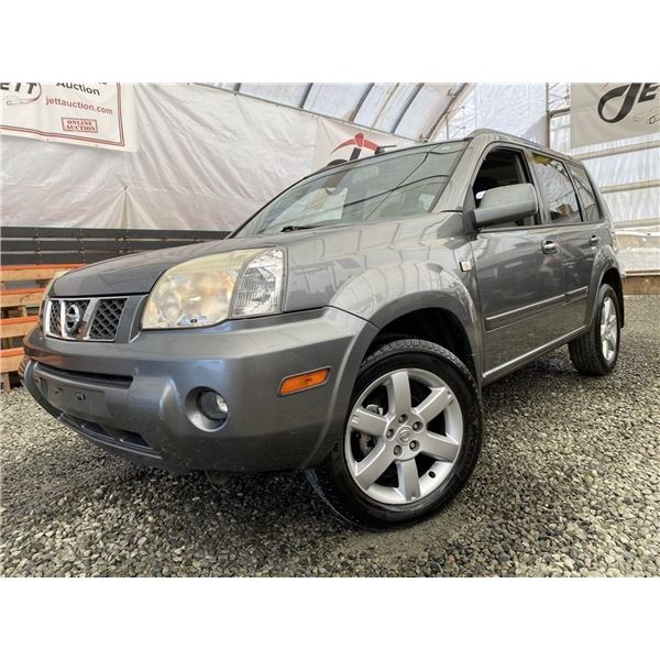 D6 --  2006 NISSAN X-TRAIL XE AWD, Silver, 207503 KM