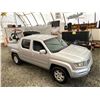 Image 10 : E4 --  2008 HONDA RIDGELINE RTS PICKUP, Silver, 112191 MILES