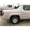 Image 34 : E4 --  2008 HONDA RIDGELINE RTS PICKUP, Silver, 112191 MILES